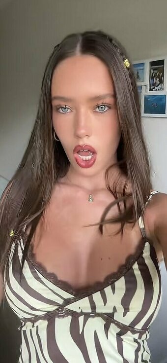 alanascott / alanascottt_ Nude Leaks Photo 8