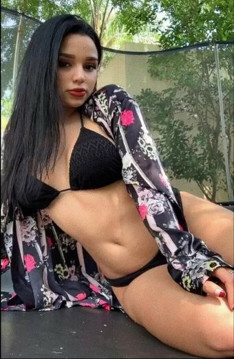 Aleida Ramirez / aleidaleoram / alermz1 Nude Leaks OnlyFans Photo 3