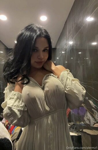 Aleida Ramirez / aleidaleoram / alermz1 Nude Leaks OnlyFans Photo 17