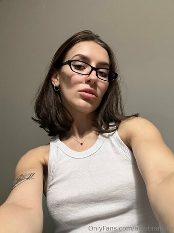 alevtinalilith Nude Leaks Photo 4