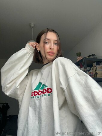 alevtinalilith Nude Leaks Photo 18