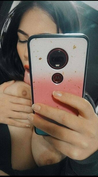 Alexia Vertiz / Ixia_vn / alexia_vn Nude Leaks Photo 8