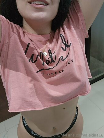 alexiaa18 Nude Leaks Photo 4
