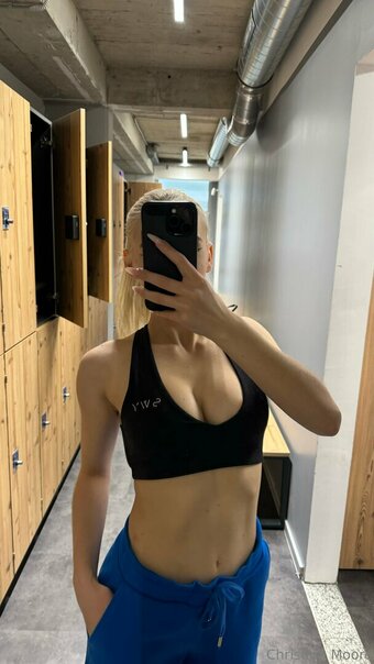 alexmooretv Nude Leaks Photo 29