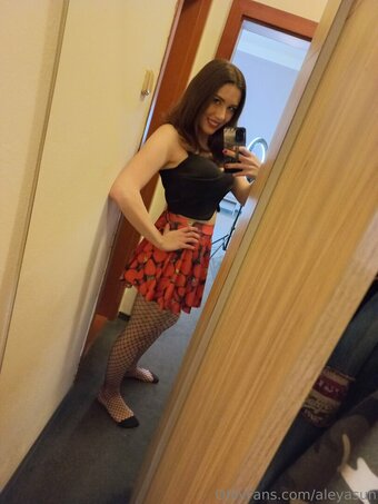 aleyasun Nude Leaks Photo 10