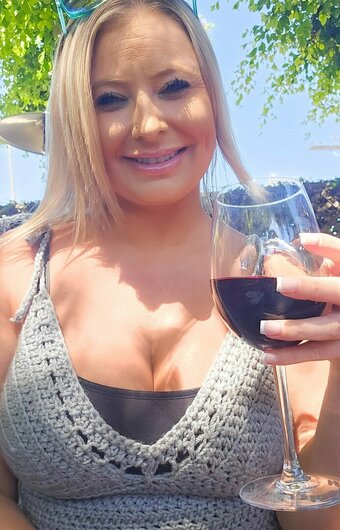 Ali Rhoades / alipie1689 / alisbartending / https: Nude Leaks OnlyFans Photo 20