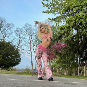 aliaremyinitials / Ali / Allliieee333 Nude Leaks OnlyFans Photo 19