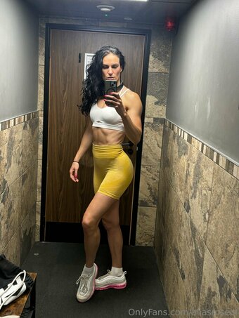 aliasroseof Nude Leaks Photo 1