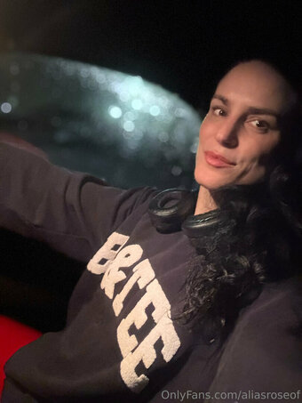 aliasroseof Nude Leaks Photo 6