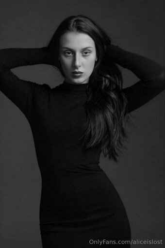 aliceislost Nude Leaks Photo 27