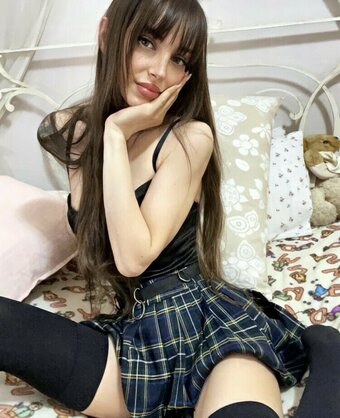 Alienbella / Alienb3lla / isabellacodenotti Nude Leaks OnlyFans Photo 2