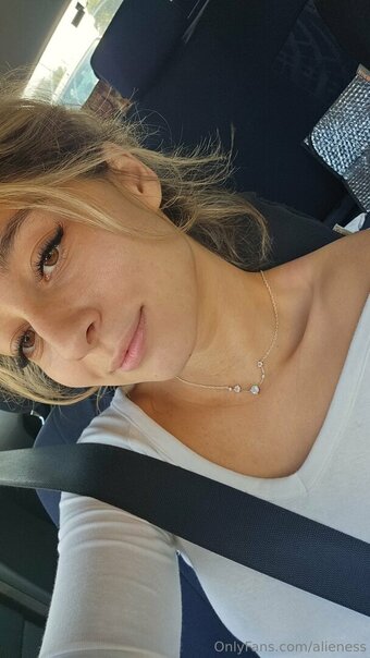 alieness / bxalienness Nude Leaks Photo 8