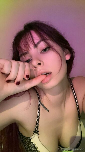 alignwithjuniper / junipershrub Nude Leaks OnlyFans Photo 19