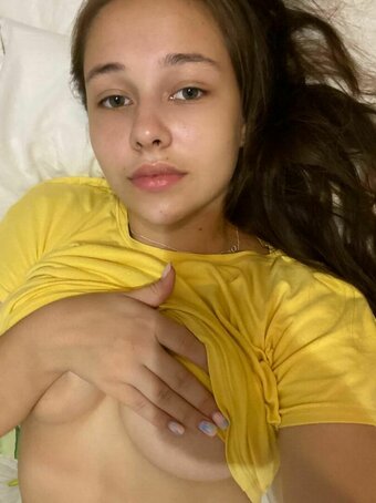 Alinabaeee / Alinka_bae / alinabaee / alinabelle Nude Leaks OnlyFans Photo 3