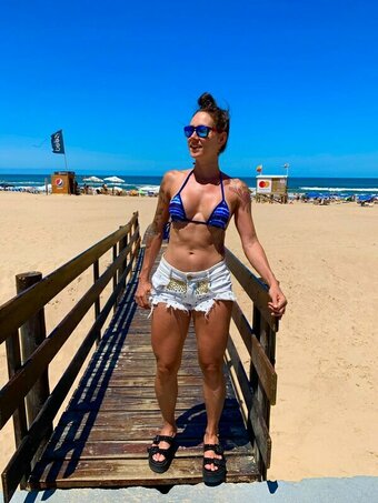 Aline E Charles / embarquenasmilhas Nude Leaks Photo 26