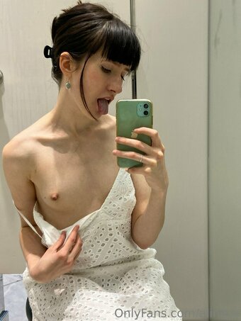 alinevs Nude Leaks Photo 17