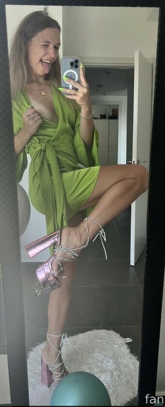 Alinpups / alinpuuups / almightylipz / prettygirlali Nude Leaks OnlyFans Photo 6