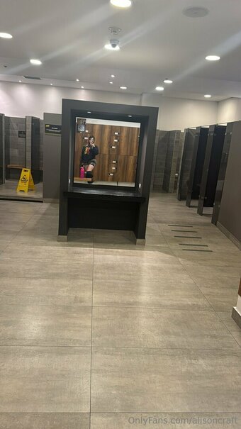 alisoncraft / _alison_craft Nude Leaks OnlyFans Photo 18