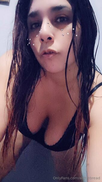 alittlebread Nude Leaks Photo 2