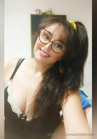 alittlebread Nude Leaks Photo 3