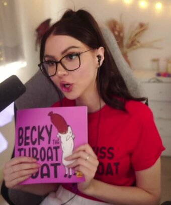 Aliythia / alitaliya__ Nude Leaks OnlyFans Photo 2