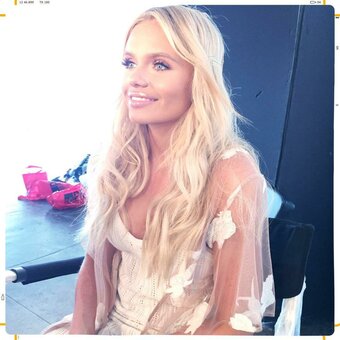 Alli Simpson / allisimpson Nude Leaks Photo 16