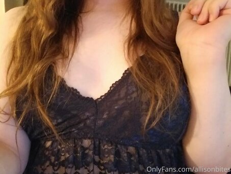 allisonbites Nude Leaks Photo 25
