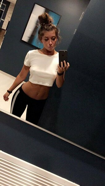 Ally Lyons / Lunatoy69 / allylyonsss Nude Leaks OnlyFans Photo 1