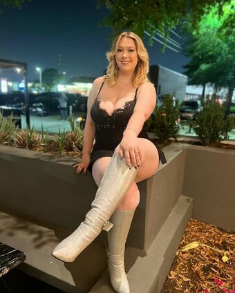 Ally Theis / allytheis_ Nude Leaks Photo 10