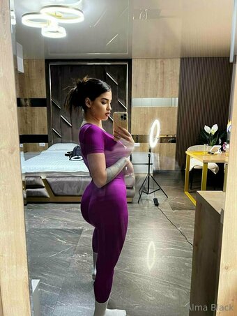 almablack Nude Leaks Photo 8