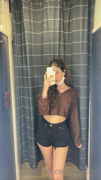 almacami Nude Leaks Photo 2