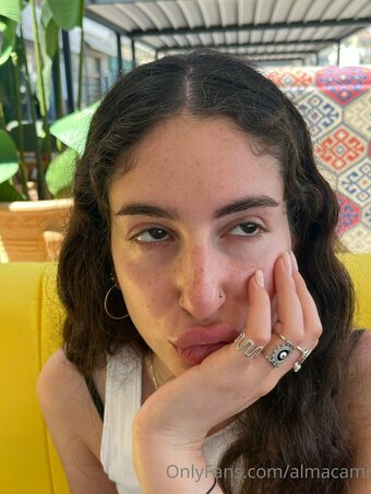 almacami Nude Leaks Photo 3
