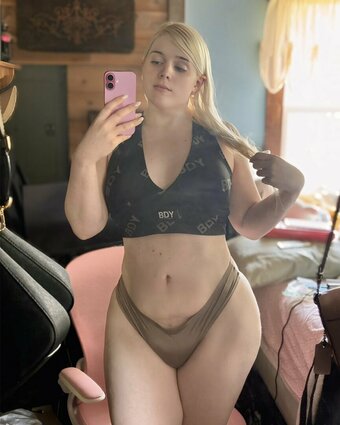 AlsoAmandaRae Nude Leaks Photo 5
