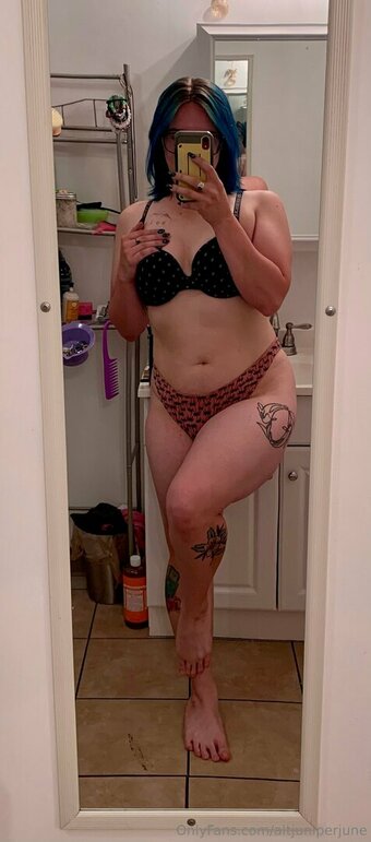 altjuniperjune Nude Leaks Photo 13