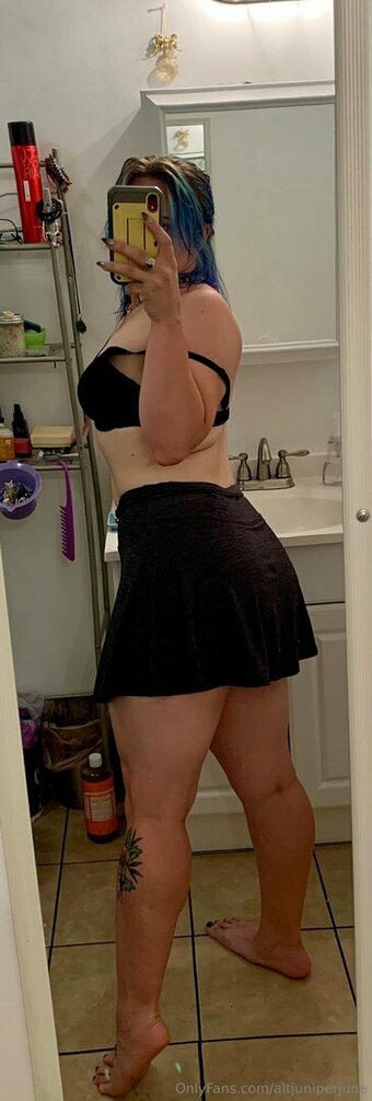 altjuniperjune Nude Leaks Photo 24