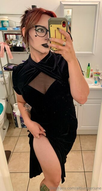 altjuniperjune Nude Leaks Photo 28