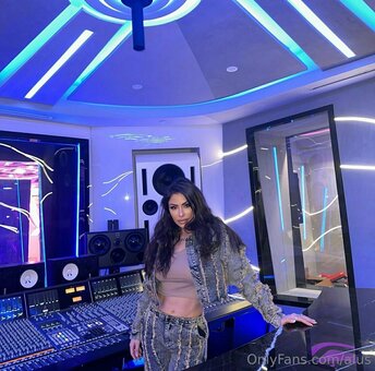 Alus / AlusOfficial Nude Leaks OnlyFans Photo 24