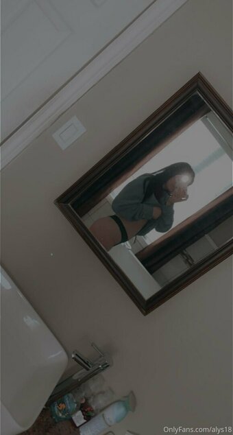 alys18 Nude Leaks Photo 1
