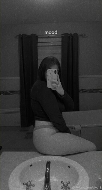 alys18 Nude Leaks Photo 25