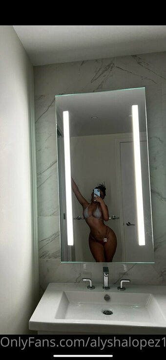 alyshalopez18 Nude Leaks Photo 3