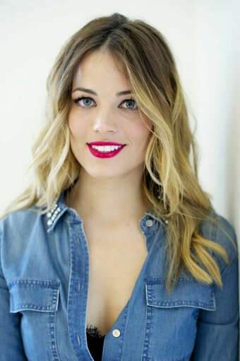 alysoneckmann Nude Leaks Photo 11