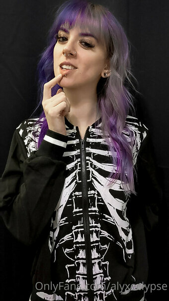 alyxeclypse Nude Leaks Photo 9