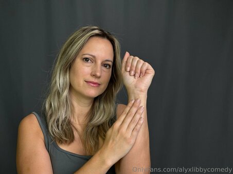 alyxlibbycomedy Nude Leaks Photo 4