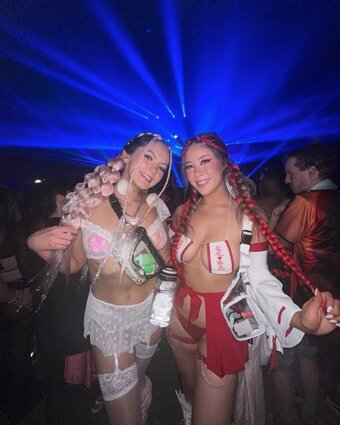 amandaa.lore / amandalorem / bunnylore Nude Leaks Photo 13