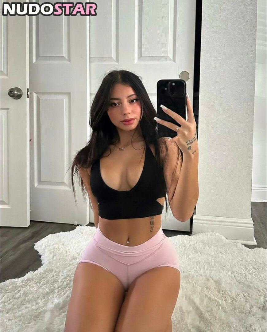 amaratsuki  amaratsukii Nude Leaks OnlyFans Photo 2 - NudoStar