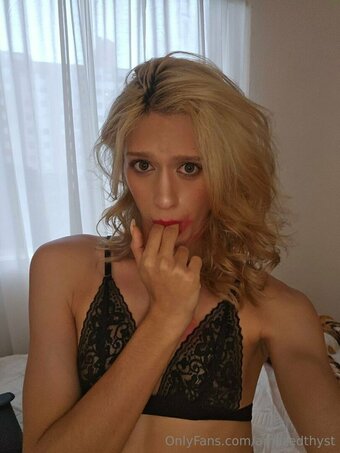 amazedthyst Nude Leaks Photo 8