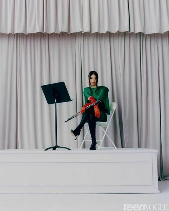 Amber Midthunder / ambermidthunder Nude Leaks Photo 1