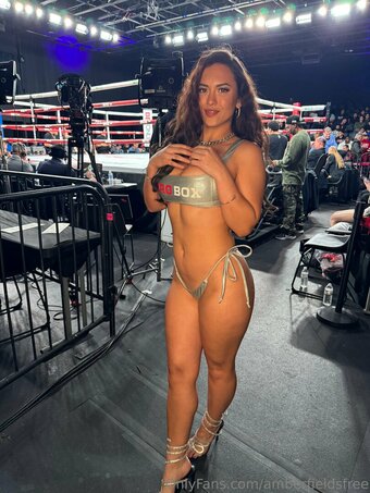 amberfieldsfree Nude Leaks Photo 17