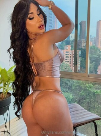ambermintmodel Nude Leaks Photo 7