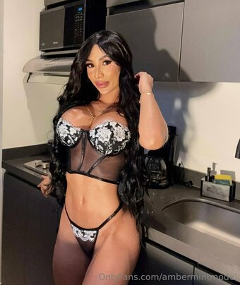 ambermintmodel Nude Leaks Photo 9